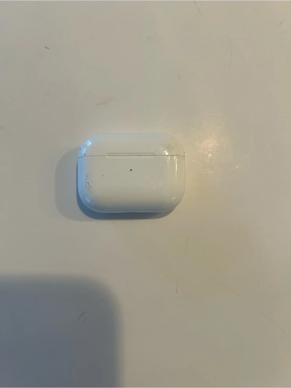Apple AirPods Pro 2nd Generation/ MagSafe Wireless Charging Case /White